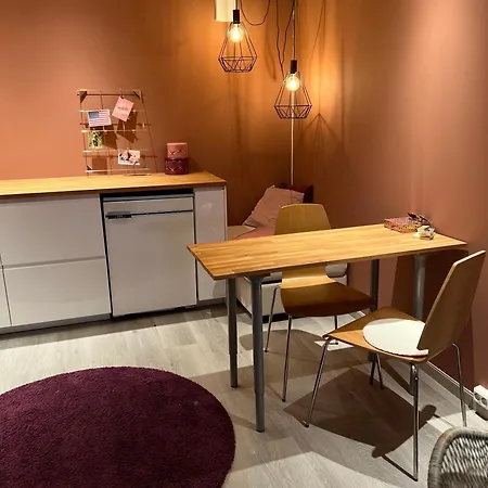 With Walking Distance To Vm In Granasen Apartment *